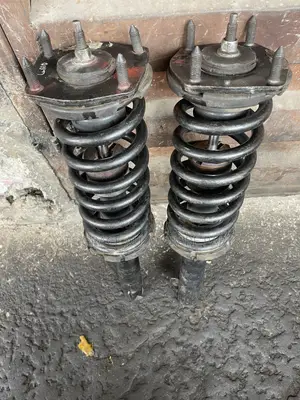 Front Shock Jeep Commander