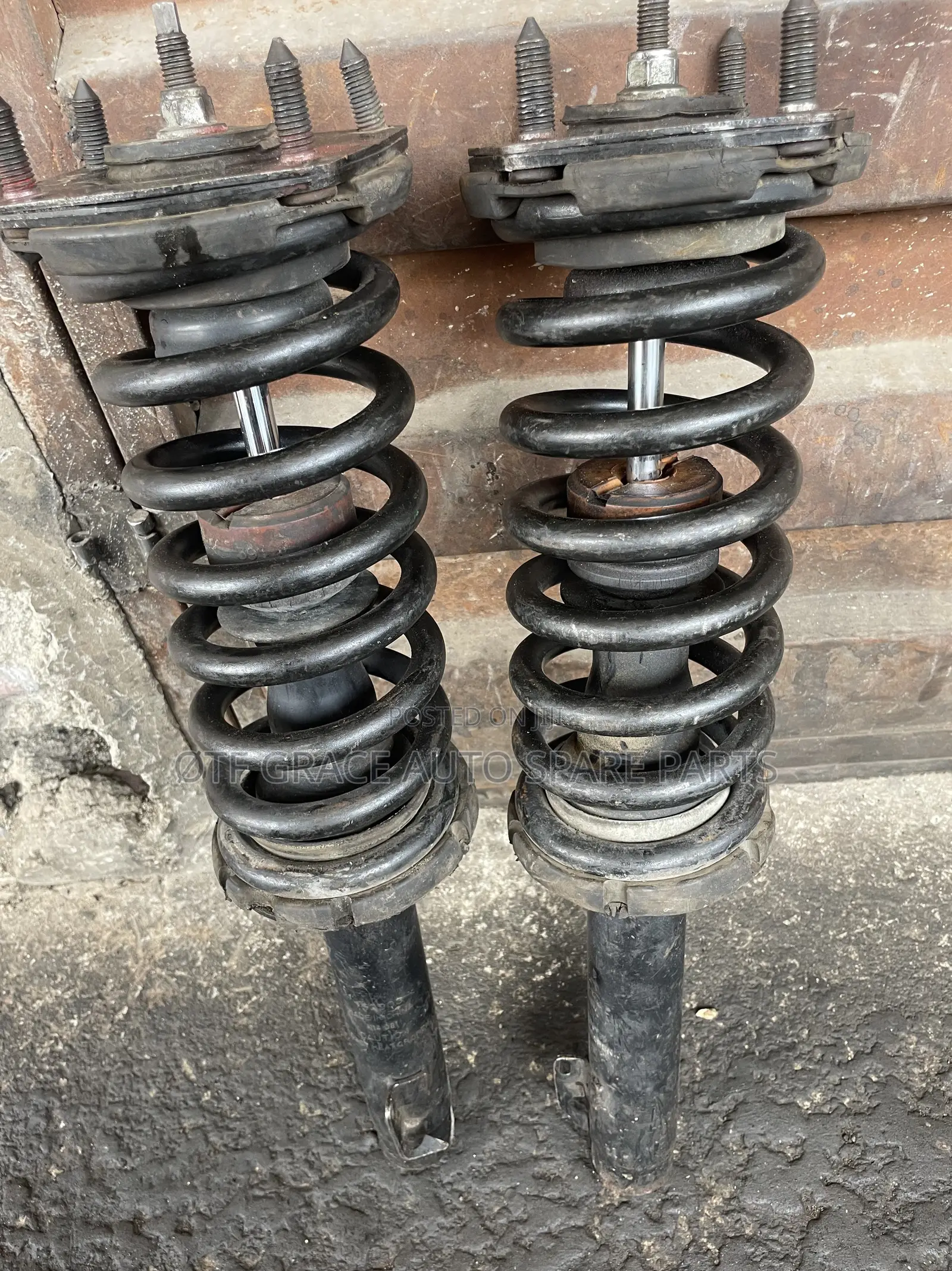 Front Shock Jeep Commander