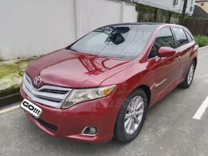 Toyota Venza 2010 Red