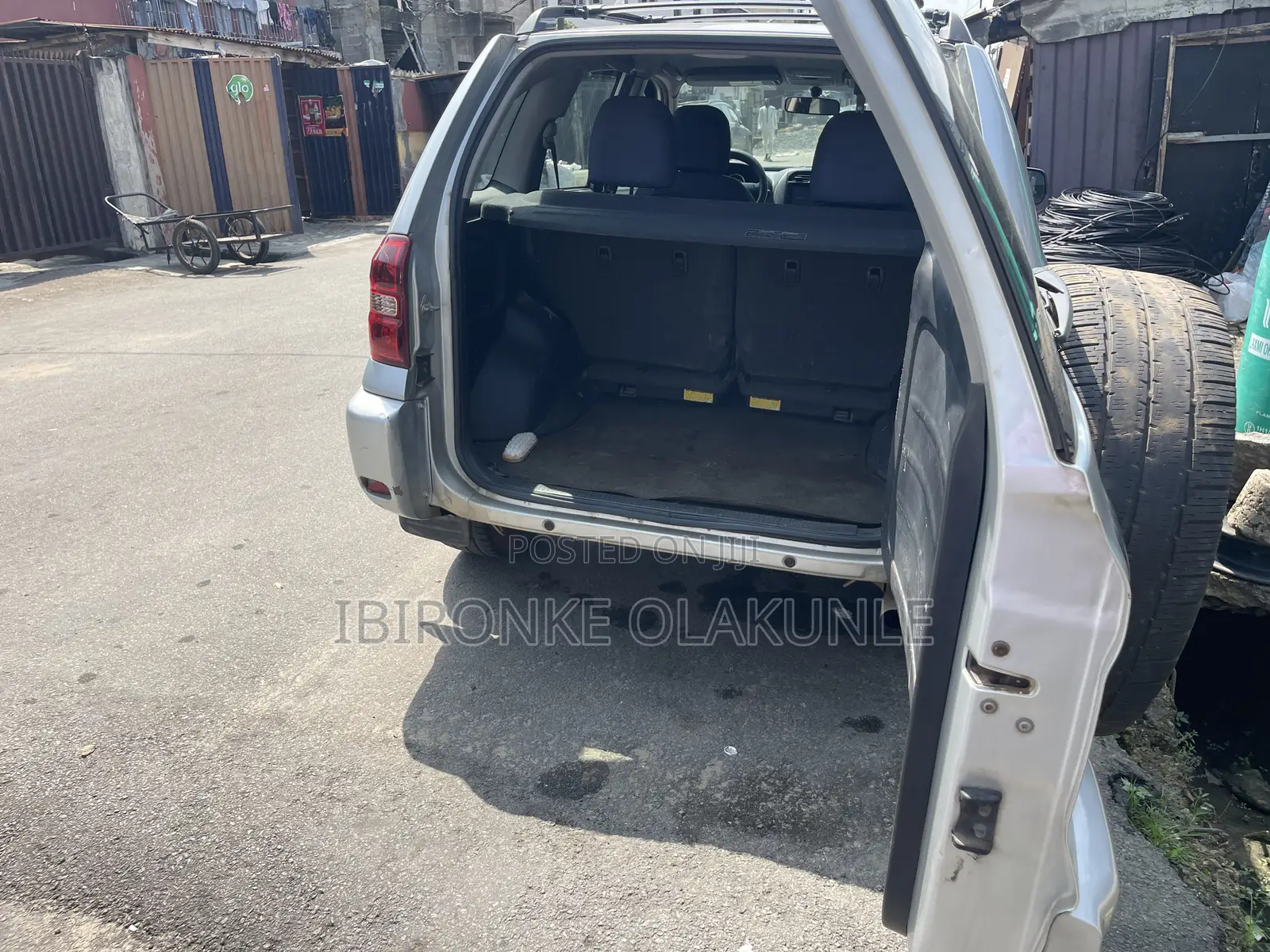Toyota HiAce 2004 Silver