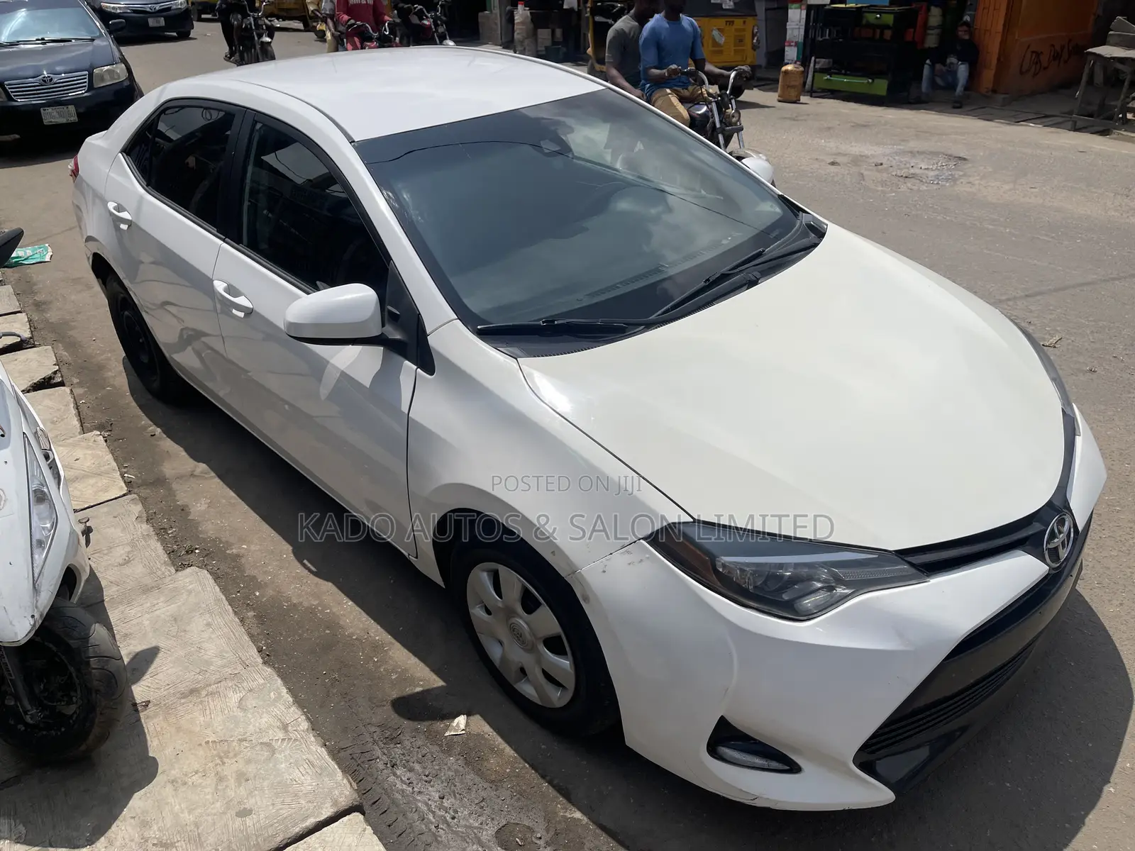 Toyota Corolla 2018 White
