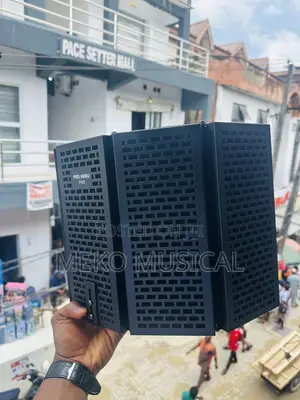 Microphone Isolation Shield