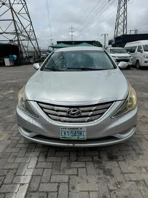 Hyundai Sonata 2011 Silver