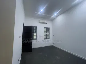 5bdrm Duplex in Tulip Heaven Chevron for rent
