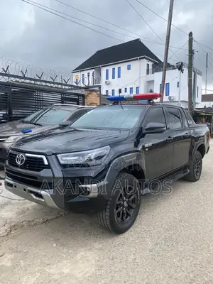 Toyota Hilux 2023 Black