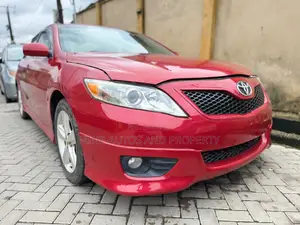 Toyota Camry SE V6 4dr Sedan (3.5L 6cyl 6AM) 2010 Red