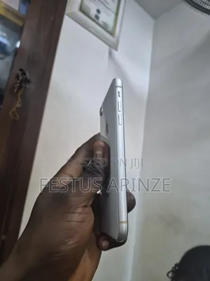 Apple iPhone XR 64 GB Silver