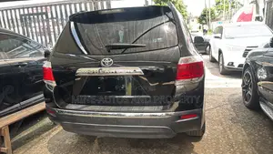 Toyota Highlander Limited 3.5L 2WD 2013 Black