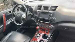 Toyota Highlander Limited 3.5L 2WD 2013 Black