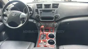Toyota Highlander Limited 3.5L 2WD 2013 Black
