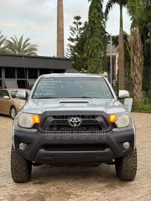 Toyota Tacoma 2013 Silver