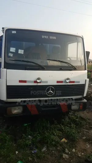 Mercedes Benz 814