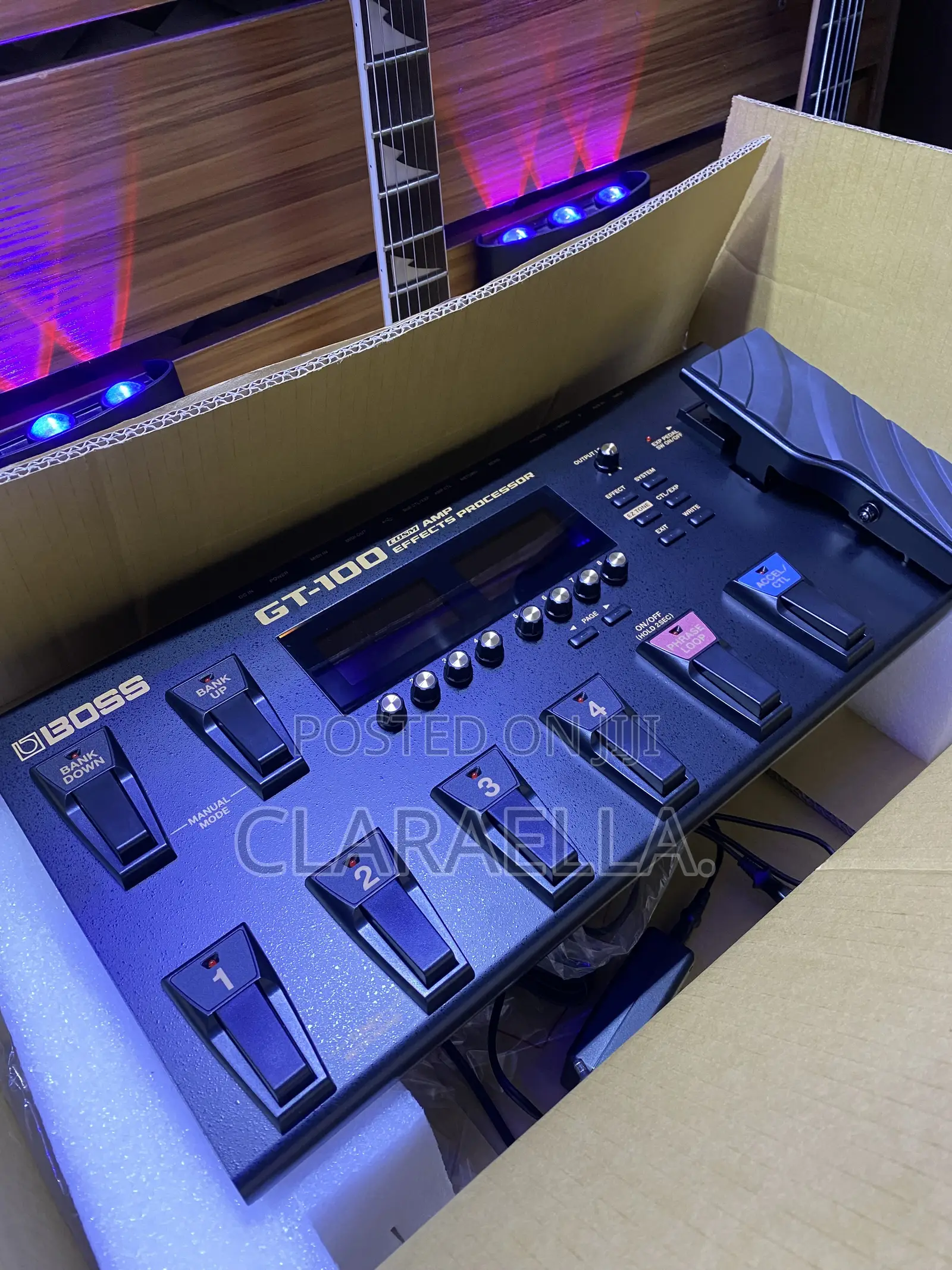 Boss GT-100 Amp Effects Processor Effect Pedal