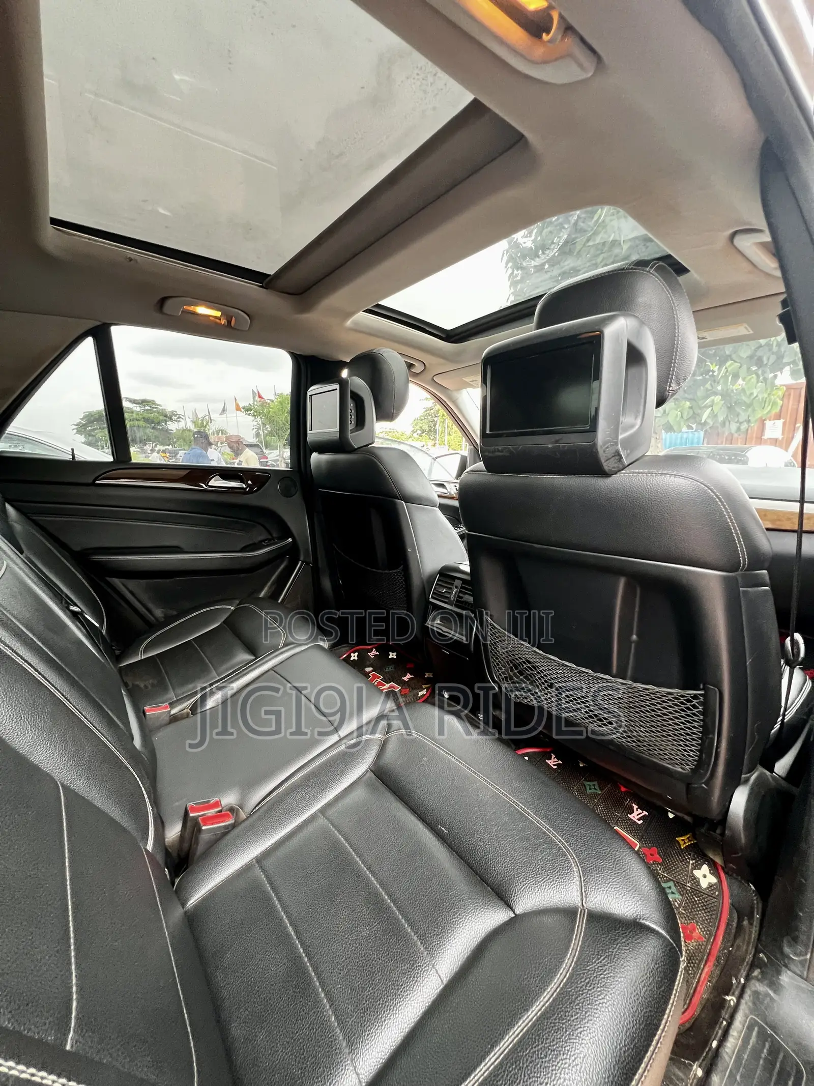 Mercedes-Benz M Class 2012 Gray