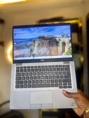 Laptop Dell Latitude 5310 16GB Intel Core i5 SSD 512GB