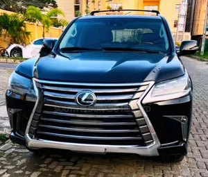 Lexus LX 2017 Black