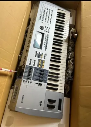 Yamaha Motif 6 Professional Keyboard