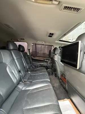 Lexus LX 570 (5 seats) AWD 2018 Gold