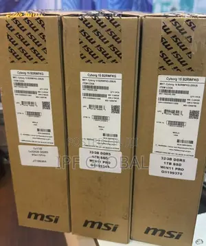 New Laptop MSI Cyborg 15 32GB Intel Core 7 SSD 1T