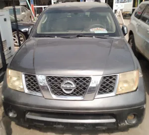 Nissan Pathfinder 2006 Gray