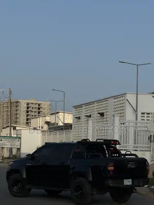 Toyota Hilux 2019 Black