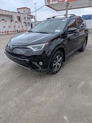 Toyota RAV4 XLE 4dr SUV (2.5L 4cyl 6A) 2018 Black
