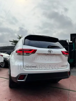 Toyota Highlander Limited Platinum 4x4 V6 (3.5L 6cyl 8A) 2017 White