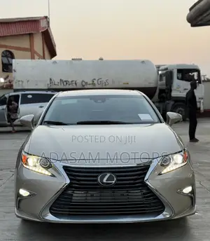 Lexus ES 350 FWD 2016 Gold