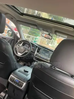 Toyota Highlander XLE 4dr SUV (3.5L 6cyl 6A) 2015 Black