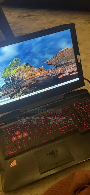 Laptop HP Omen 15-ce0xx 16GB Intel Core i5 SSD 350GB