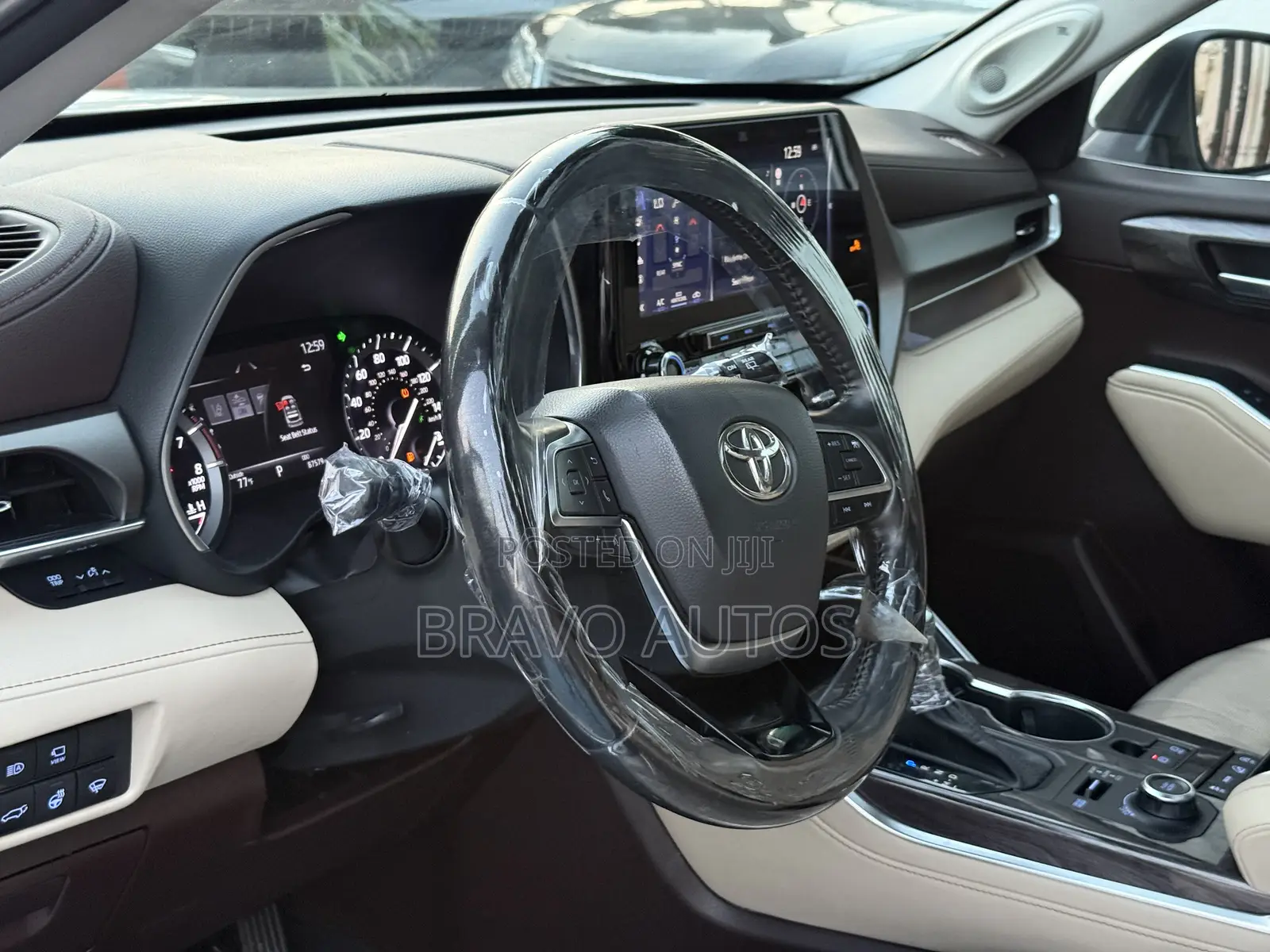 Toyota Highlander Limited 2022 White