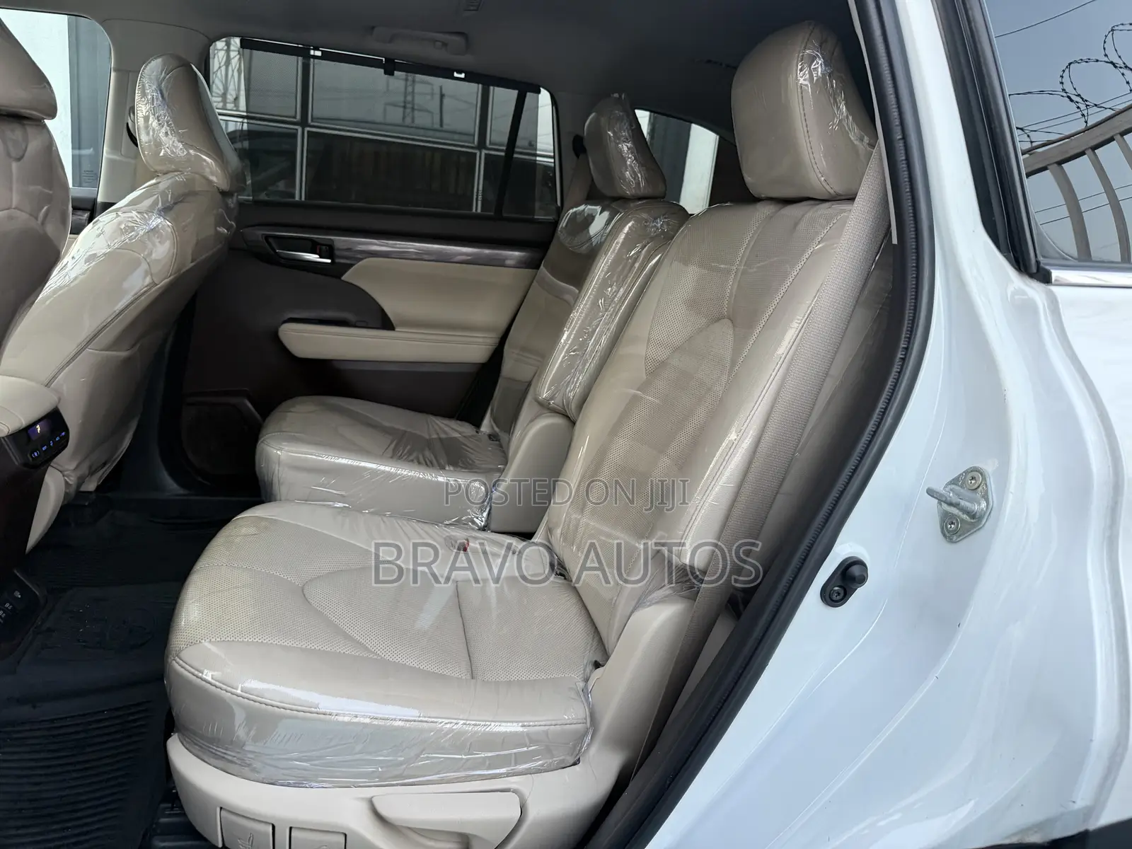 Toyota Highlander Limited 2022 White