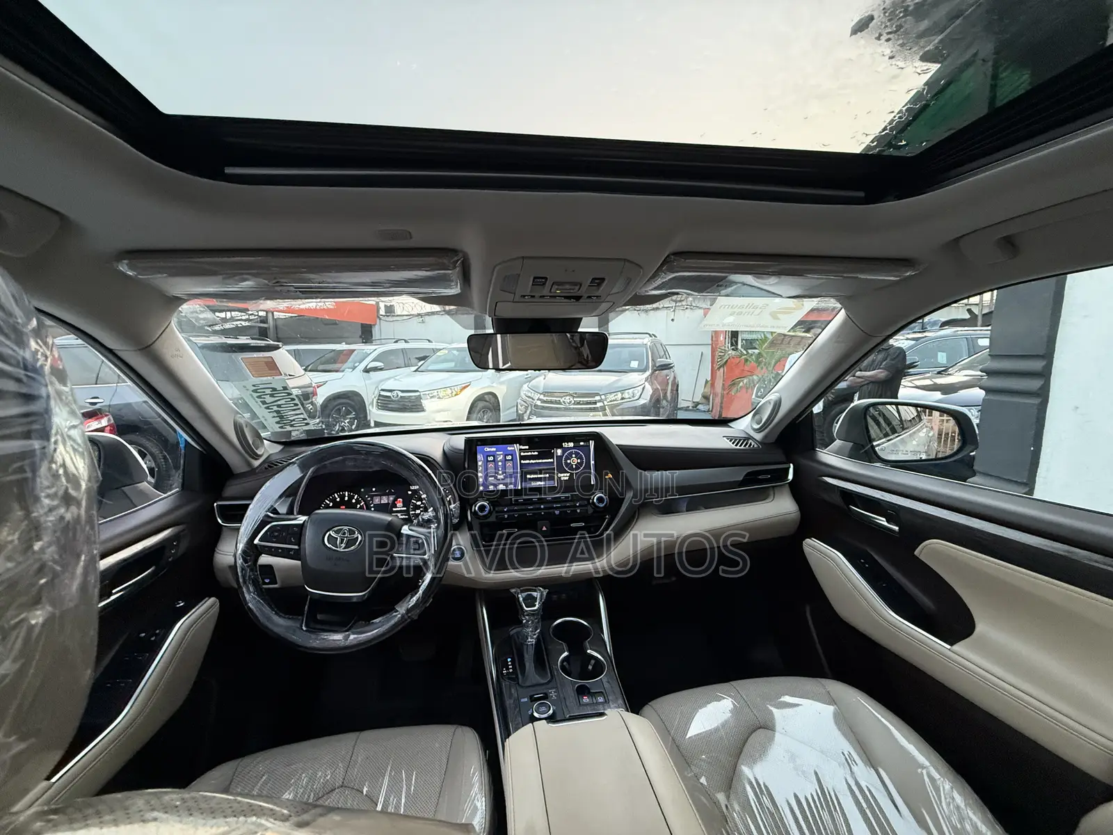 Toyota Highlander Limited 2022 White
