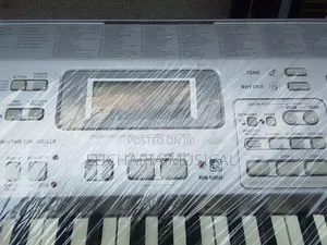 Casio CTK-800 61-Key Electronic Keyboard – UK Used