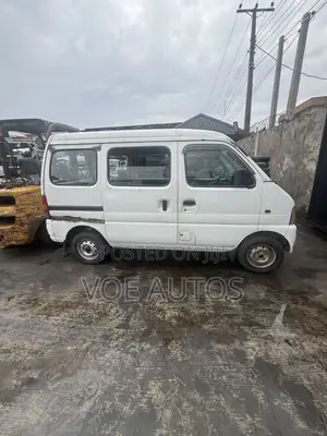 Suzuki Every 2005 White