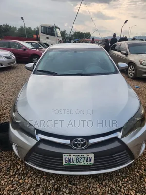 Toyota Camry 2016 Silver