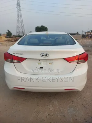 Hyundai Elantra GLS Automatic 2012 White