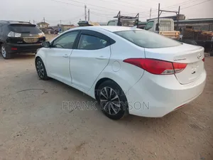 Hyundai Elantra GLS Automatic 2012 White