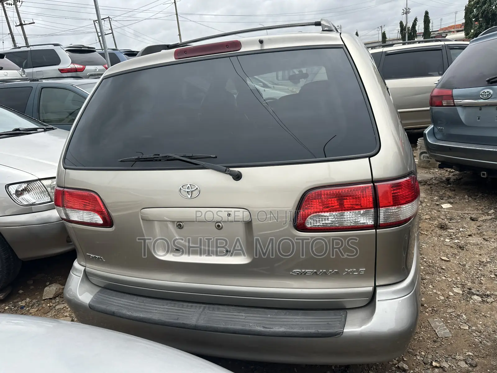 Toyota Sienna XLE 2003 Silver