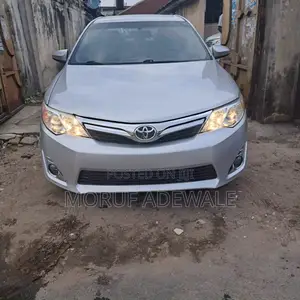 Toyota Camry 2014 Silver