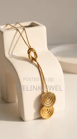 Stunning Everyday Wear Necklace