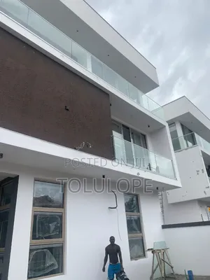 5bdrm Duplex in Osapa London Estate for rent
