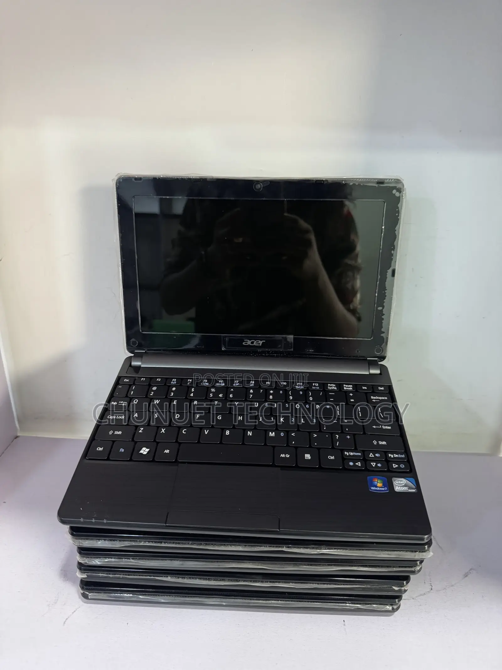 Laptop Acer Aspire 1 2GB Intel Atom HDD 320GB