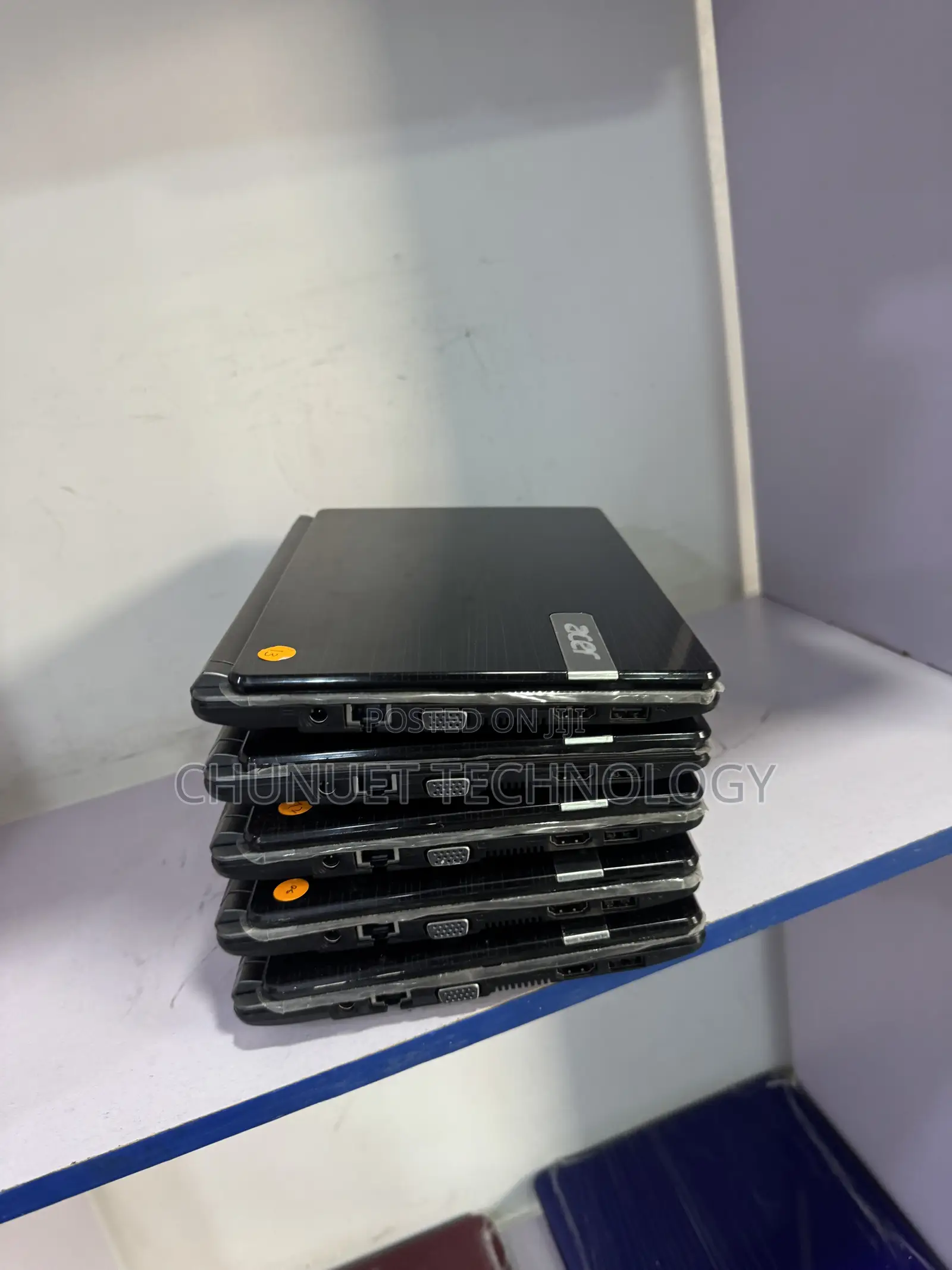 Laptop Acer Aspire 1 2GB Intel Atom HDD 320GB