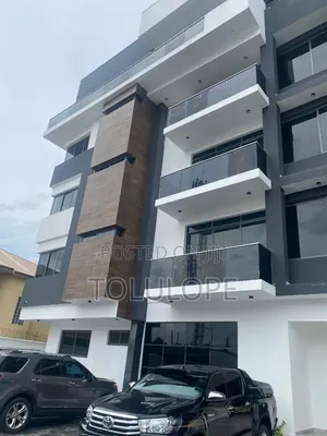 3bdrm Block of Flats in Parkview Estate for rent