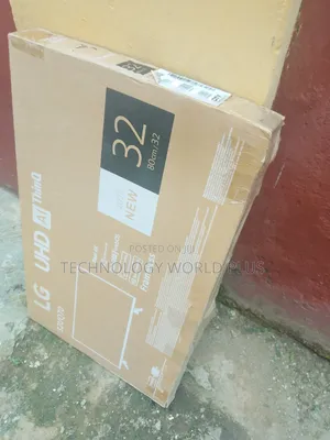 Brand New 32" LG Smart TV + Blue Tooth, You Tube, Netflix