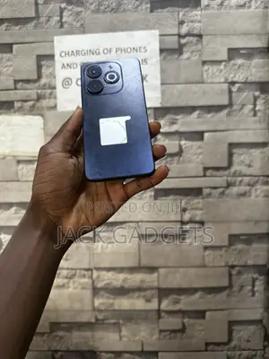 Infinix Smart 8 64 GB Black