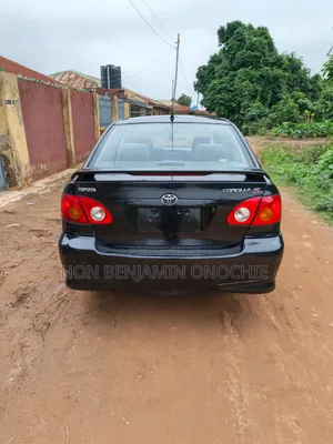 Toyota Corolla 2004 Black