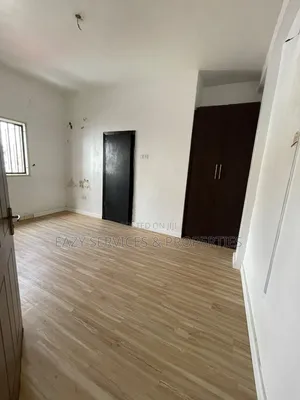 Mini Flat in Gated And Secured, Osapa london for rent