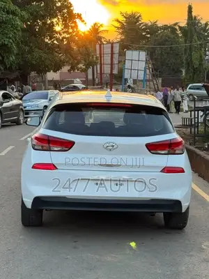 Hyundai Elantra 2020 White